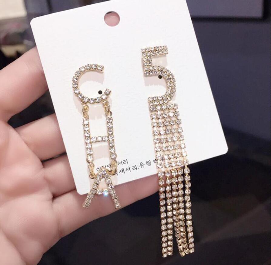 High Quality Woman Fashion 18K Gold Plated Charm Stud Earrings Brand Designer Letter Crystal Rhinestone Ear Loop Women Party Wedding Gift Jewelry Stone Earring
High Quality Woman Fashion 18K Gold Plated Charm Stud Earrings Brand Designer Letter Crystal Rhinestone Ear Loop Women Party Wedding Gift Jewelry Stone Earring