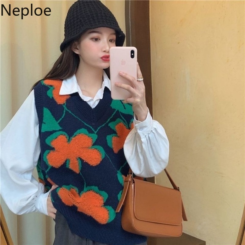 Neploe Knitted Sweater Vest Embroidery Flower Pullovers V Neck Tops Women Jumper Sleeveless Oversized Woman Sweaters Clothing 210422