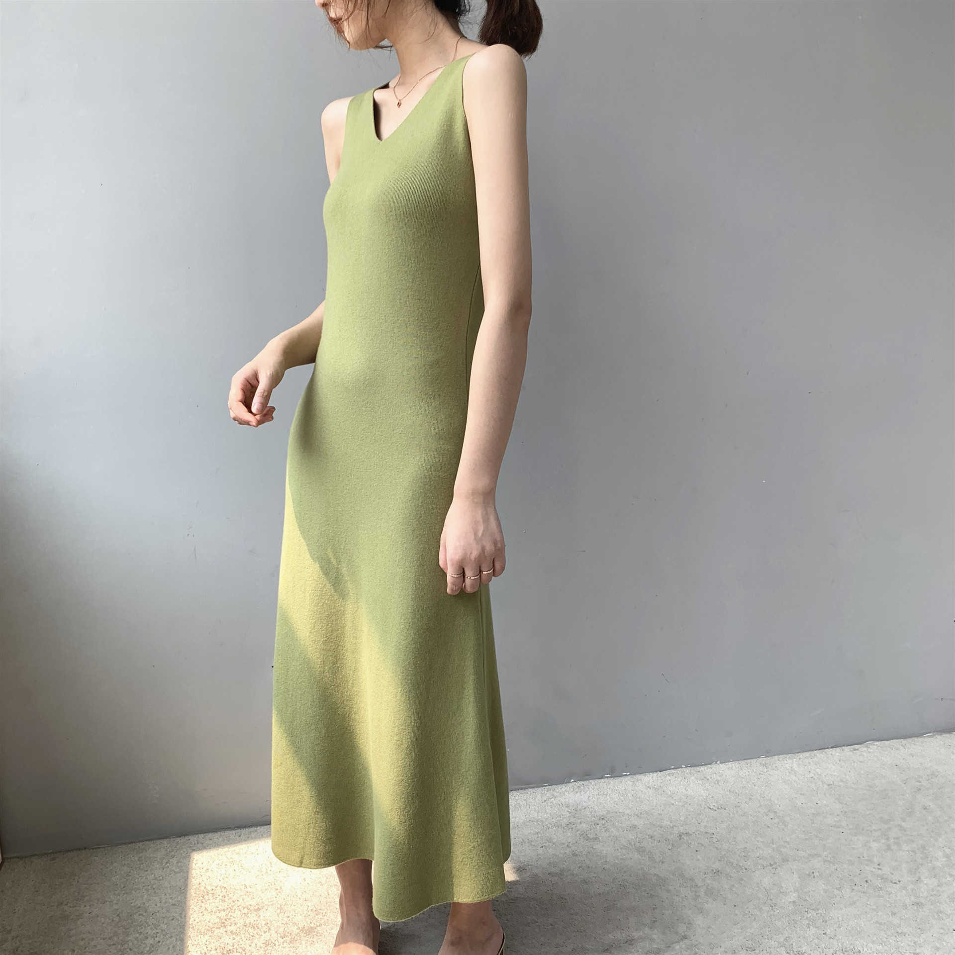HXJJP Womens Spaghetti Strap Dress V-Neck A-Line Sleeveless Foundation Solid Casual Knitted Female 210607, Yellow
HXJJP Womens Spaghetti Strap Dress V-Neck A-Line Sleeveless Foundation Solid Casual Knitted Female 210607, Yellow