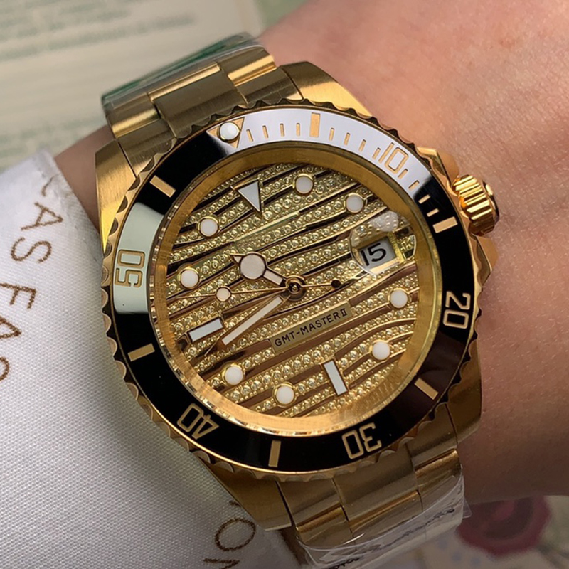 Full Diamond Watch Men watches Automatic Movement High-defintion Sapphire Stainless Steel Watchband and Bezel Perfect Quality Orologio di Lusso, Color1
Full Diamond Watch Men watches Automatic Movement High-defintion Sapphire Stainless Steel Watchband and Bezel Perfect Quality Orologio di Lusso, Color1