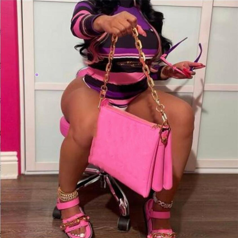 Women Luxurys Designers Bags Vintage Top Quality Handbag Detachable Shoulder Strap Imprint Old fiower Bag Genuineeather Messenger, Green
Women Luxurys Designers Bags Vintage Top Quality Handbag Detachable Shoulder Strap Imprint Old fiower Bag Genuineeather Messenger, Green