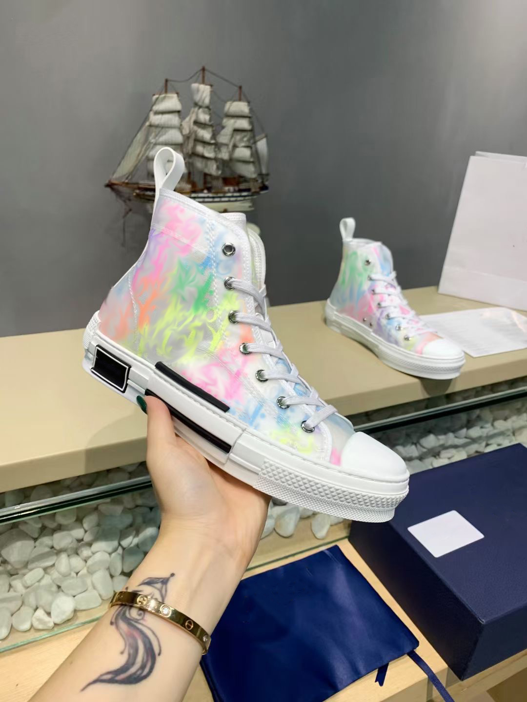2021 B23 Classic Canvas Man Ms Sports Shoes Riding Sneaker Women Casual Fashion Leather Lace Up White Design Shoe, Beige
2021 B23 Classic Canvas Man Ms Sports Shoes Riding Sneaker Women Casual Fashion Leather Lace Up White Design Shoe, Beige