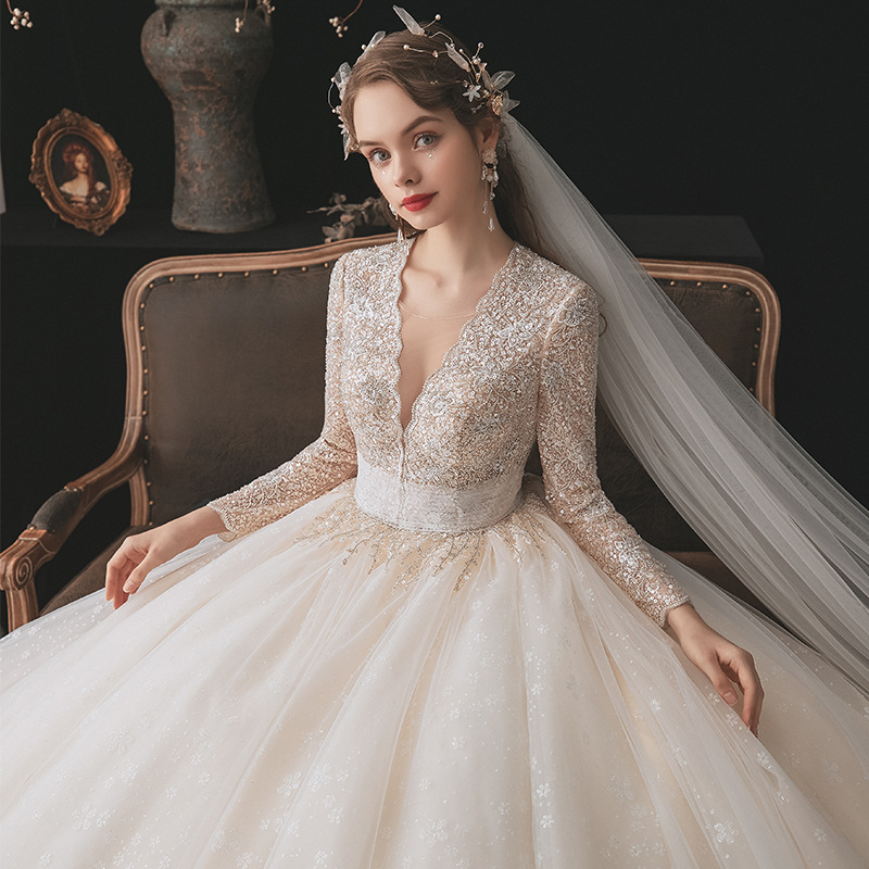 2025 Luxury Muslim Wedding Dresses deep V-Neck Lace Long Sleeves Sparkling Sequins Beads Appliqued Wedding Dress With Veil Custom Made Vestidos De Nov