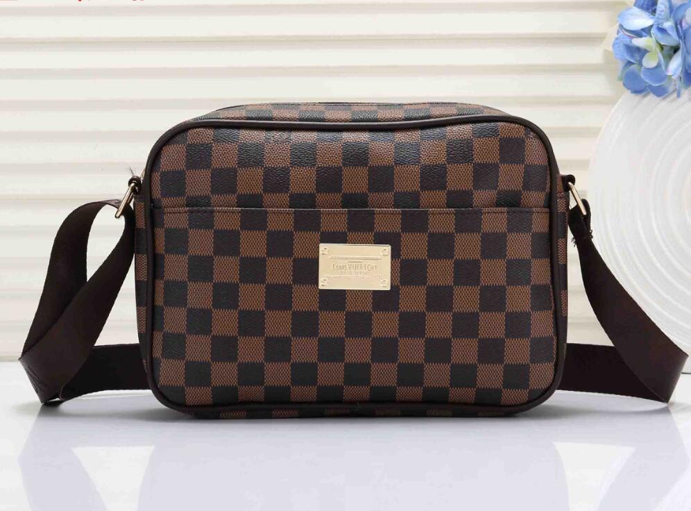 good quality LVLouisvitton coin purse 2021 pu Leather women luxury shoulder bag classic letter small square bags crossbo, Red;black
good quality LVLouisvitton coin purse 2021 pu Leather women luxury shoulder bag classic letter small square bags crossbo, Red;black