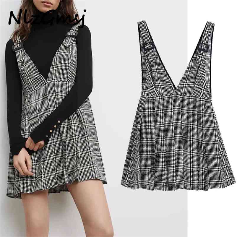 Dres Black Plaid Sleeveless V-neck Spaghetti Strap Pleated Short High Waist Vintage Mini Vestido 210628, As picture
Dres Black Plaid Sleeveless V-neck Spaghetti Strap Pleated Short High Waist Vintage Mini Vestido 210628, As picture