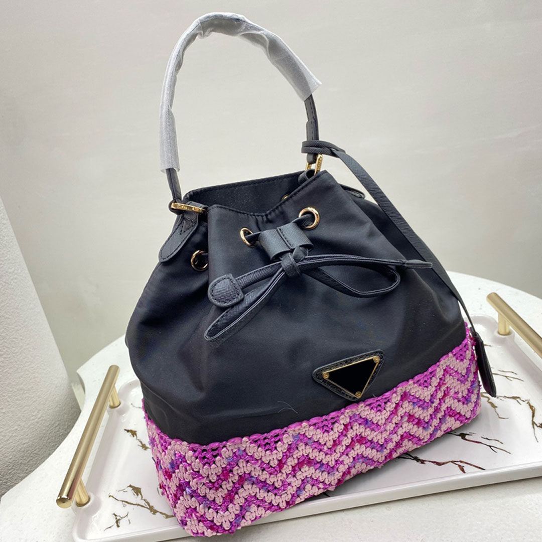 2022Luxury Designer Italy Brand Drawstring Totes Bags High Quality Canvas Large Capacity Shopping Bucket Bags Fashion Classic Wo, 01
2022Luxury Designer Italy Brand Drawstring Totes Bags High Quality Canvas Large Capacity Shopping Bucket Bags Fashion Classic Wo, 01