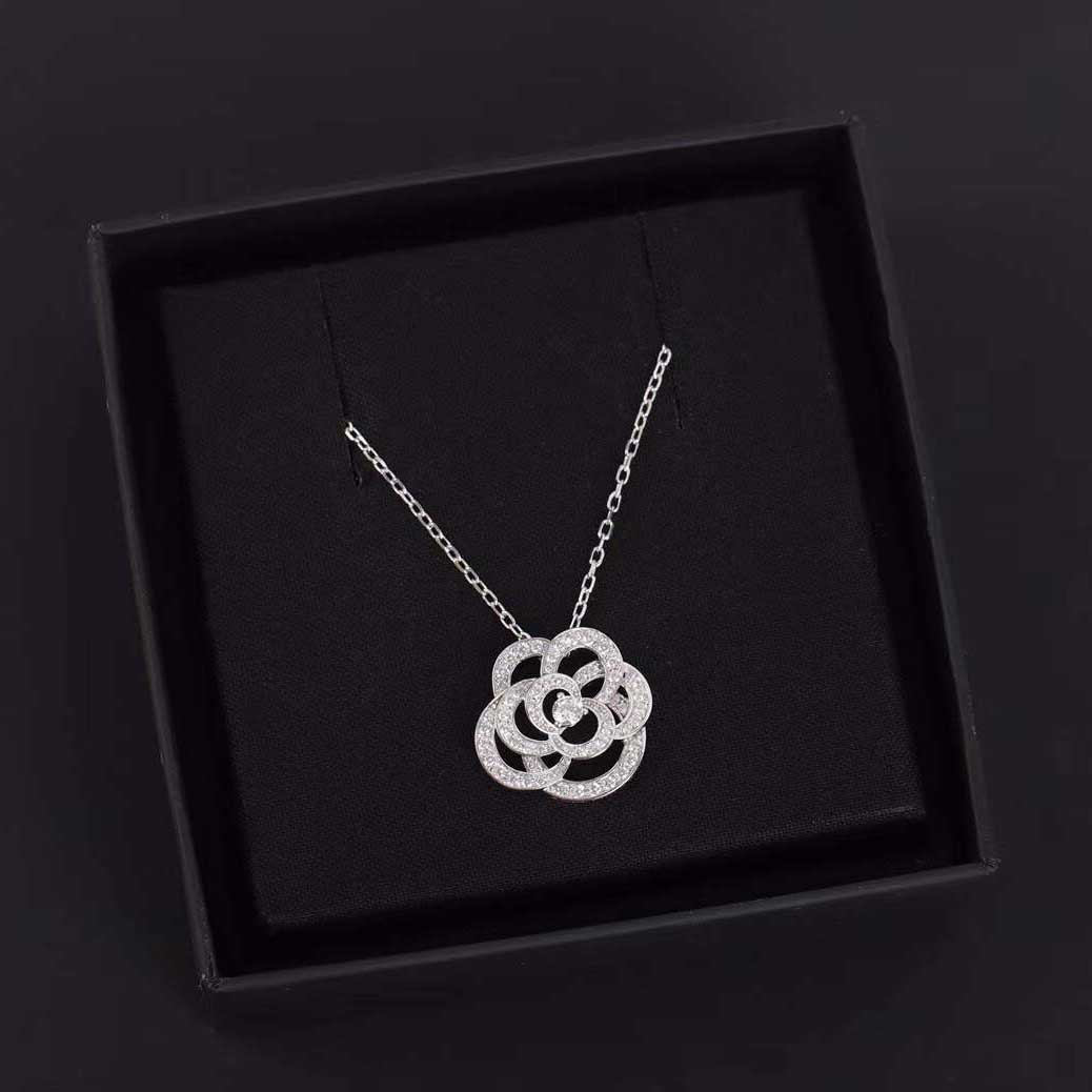 S925 Silver Top quality hollow design flower with diamond for women wedding jewelry gift have box and stamp PS4135
S925 Silver Top quality hollow design flower with diamond for women wedding jewelry gift have box and stamp PS4135