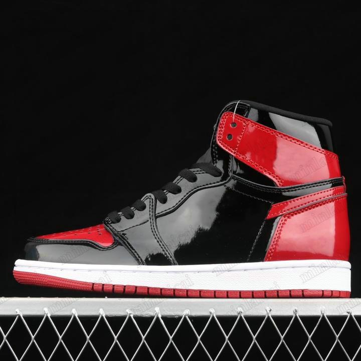1 Retro High OG Bred Patent 1s Shoes Mens Patents Leather Black and Red Toes Women Sports Sneaker Outdoor Trainers Runner Shoe Topshop999
1 Retro High OG Bred Patent 1s Shoes Mens Patents Leather Black and Red Toes Women Sports Sneaker Outdoor Trainers Runner Shoe Topshop999