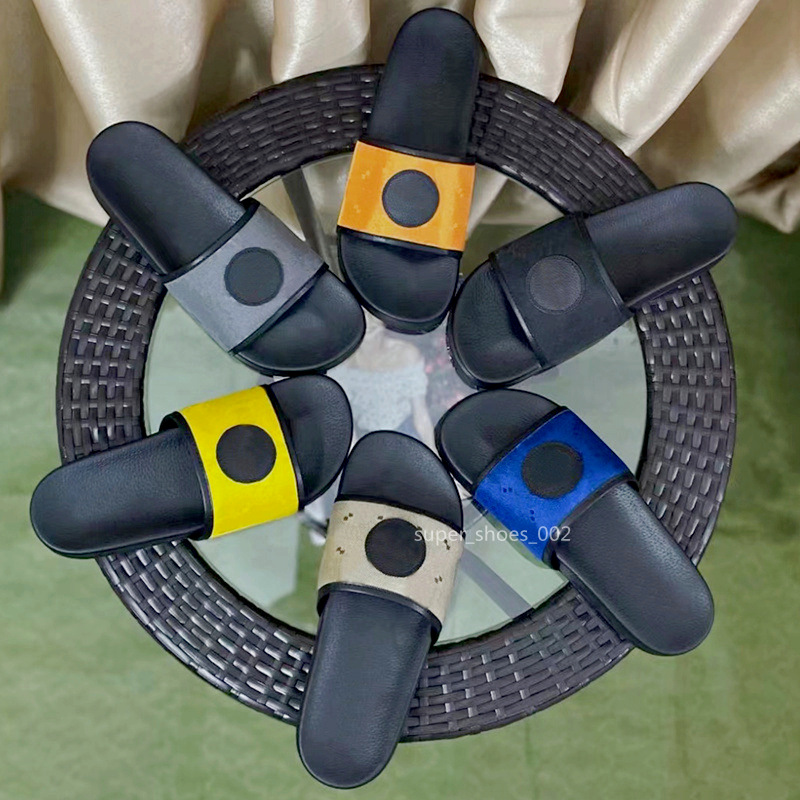 2022 Top Quality man designer sandal Beach Slide Woman Slipper Crocodile Skin Leather Flip Flops Sexy Ladies Orange Scuffs Shoes Original Bag Pretty, Box
2022 Top Quality man designer sandal Beach Slide Woman Slipper Crocodile Skin Leather Flip Flops Sexy Ladies Orange Scuffs Shoes Original Bag Pretty, Box