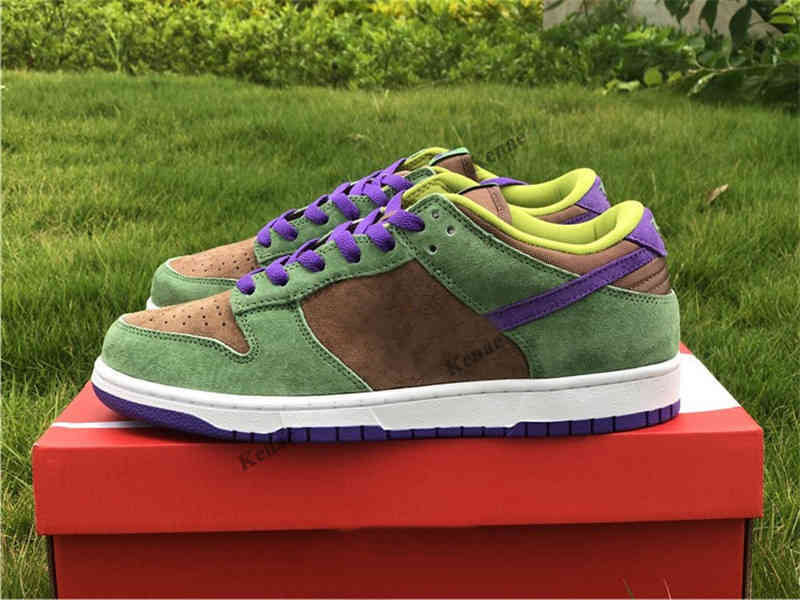 Authentic SP Low Shoes Veneer Autumn Green Deep Purple Man Men Women Ugly Duckling Suede Skateboard Shoe Sneakers With, White;red
Authentic SP Low Shoes Veneer Autumn Green Deep Purple Man Men Women Ugly Duckling Suede Skateboard Shoe Sneakers With, White;red