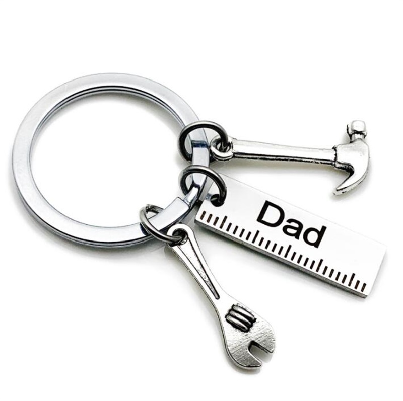 50pcslot New Stainless Steel Dad Tools Keychain Grandpa Hammer Screwdriver Keyring Father Day Gifts1 85 W2