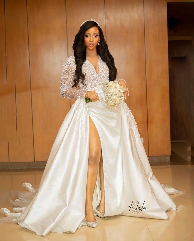 Plus Size Pearls Mermaid 2022 Wedding Dresses Bridal Gowns With Detachable Train Beaded V Neck Long Sleeve Side Split Arabic Country Garden Vestido De