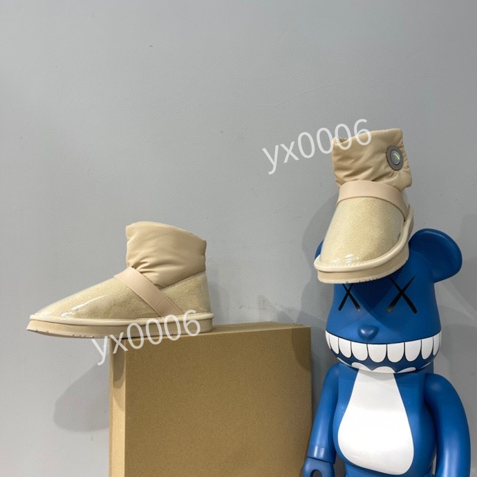 2022 Fashion Designer Boots Knee boot 35-410color Flat heel Genuine Leather matching round head women long female martin casual wild woman cowb yx211001, 08
2022 Fashion Designer Boots Knee boot 35-410color Flat heel Genuine Leather matching round head women long female martin casual wild woman cowb yx211001, 08
