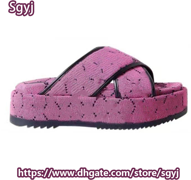 Luxury flat sandals design embroidery black thick soled slippers shallow beach leisure indoor fashionable
Luxury flat sandals design embroidery black thick soled slippers shallow beach leisure indoor fashionable