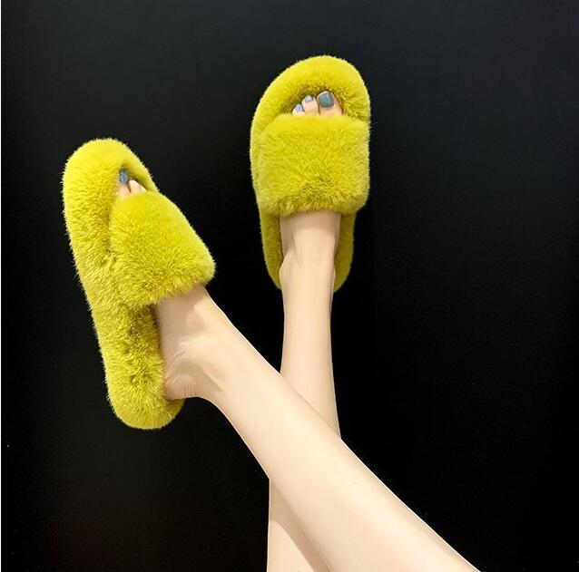 New Style Winter Women House Slippers Fashion Faux Fur Warm Comfortable Woman Flats Female Home Plush Slippers, Black
New Style Winter Women House Slippers Fashion Faux Fur Warm Comfortable Woman Flats Female Home Plush Slippers, Black