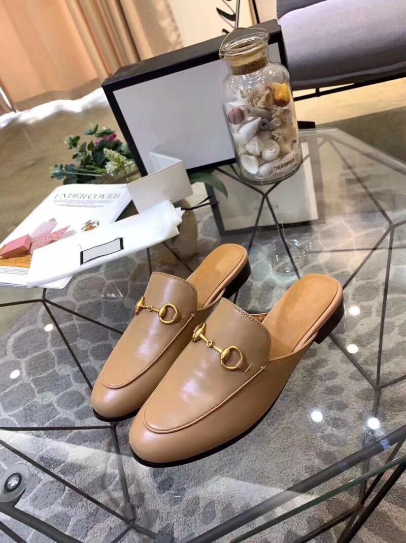 2021 leather loafers Designer slipper Mens shoes with buckle Fashion Men Women Princetown slippers Ladies Casual Mules Flats 35-46, Brown leather
2021 leather loafers Designer slipper Mens shoes with buckle Fashion Men Women Princetown slippers Ladies Casual Mules Flats 35-46, Brown leather