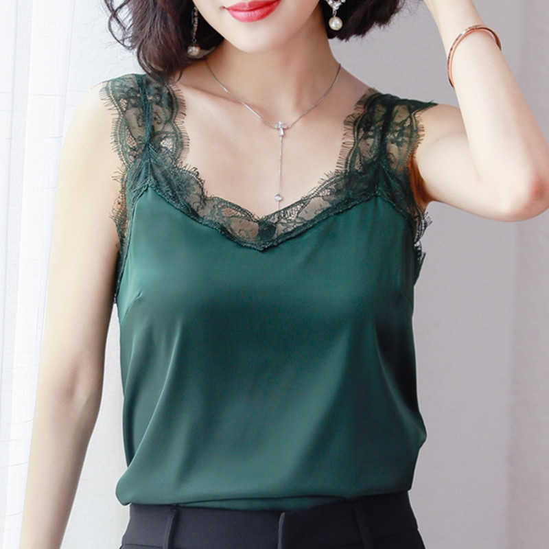 Korean Fashion Silk Women Tops Satin V-neck Camisole Top Plus Size Woman Lace Camis Sexy Sleeveless Tanks Tees 210531