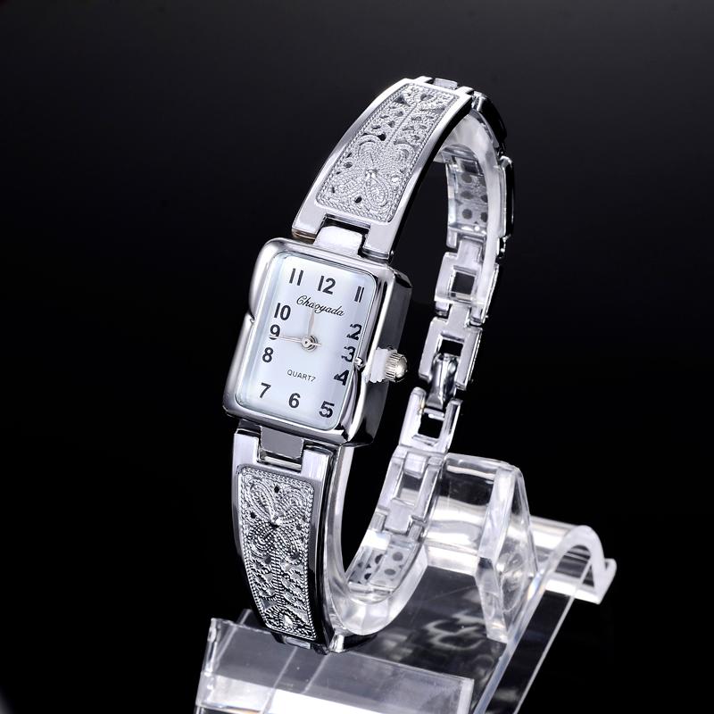 Wristwatches 2021 Women Vintage Luxury Watches Elegant Quartz Fashion Rectangle Dial Watch Carved Pattern Bracelet Casual WristWatch, Gold
Wristwatches 2021 Women Vintage Luxury Watches Elegant Quartz Fashion Rectangle Dial Watch Carved Pattern Bracelet Casual WristWatch, Gold