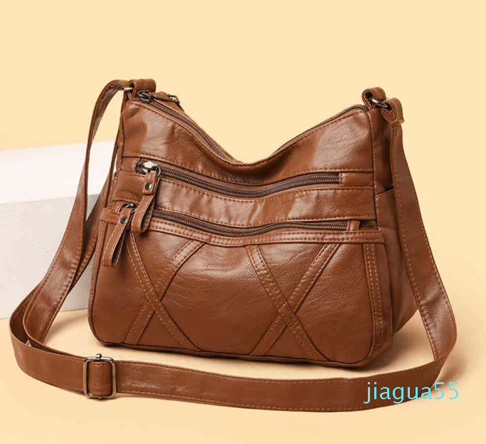 Fashion satchel women's bag 2020 new single shoulder light soft PU middle aged backpack mother's, Black
Fashion satchel women's bag 2020 new single shoulder light soft PU middle aged backpack mother's, Black