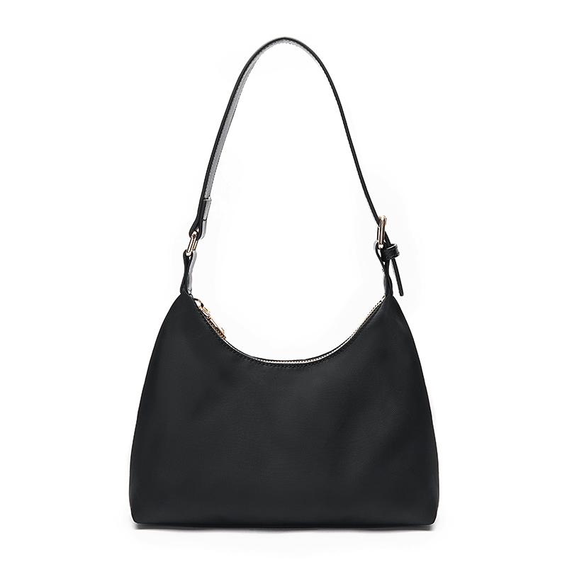 Shoulder Bags Designer Nylon Underarm Bag Summer Retro Niche Design Fashion Trend Texture Oxford Cloth Female, Black
Shoulder Bags Designer Nylon Underarm Bag Summer Retro Niche Design Fashion Trend Texture Oxford Cloth Female, Black