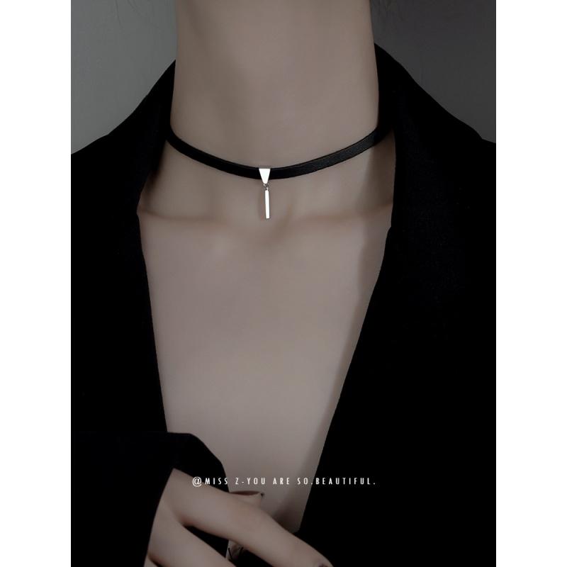 Pendant Necklaces Black Necklet NeckbandchokerNecklace Accessories Necklace2021 Women's Summer Niche Clavicle Chain
Pendant Necklaces Black Necklet NeckbandchokerNecklace Accessories Necklace2021 Women's Summer Niche Clavicle Chain