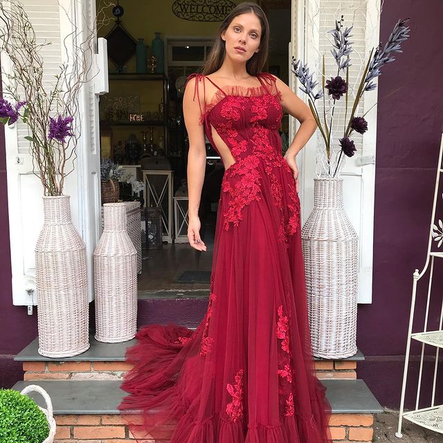 2021 Plus Size Arabic Aso Ebi Lace Sexy Burgundy Prom Dresses Spaghetti A-line Tulle Evening Formal Party Second Reception Bridesmaid Dress Gowns ZJ46