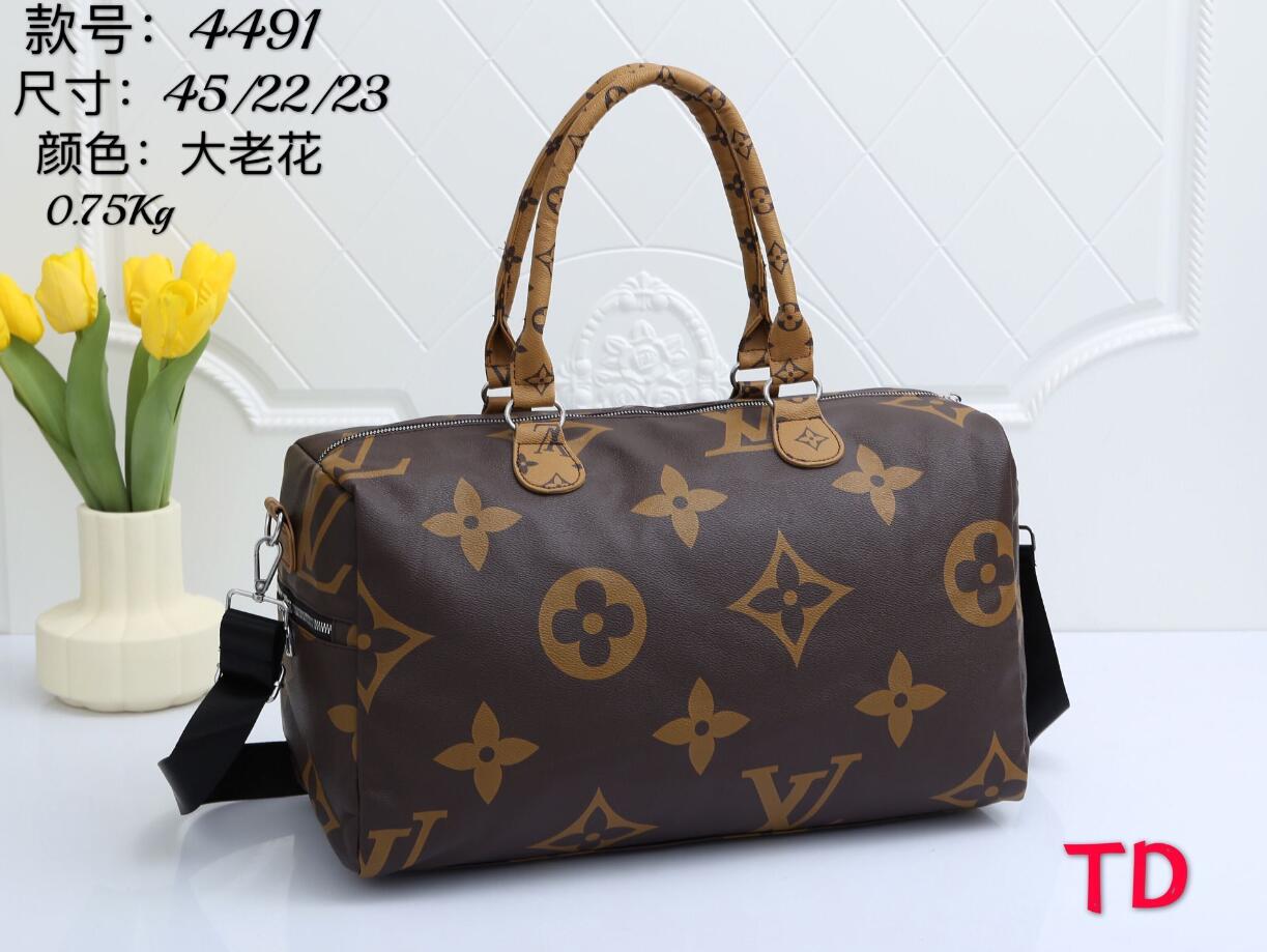 Top qualitys Designer Unisex Business Wallets Luxury Women Hand Bag Man Formal Wallet Fashion Classic Black Purse Woman's High Quality Plain handbags Good handbag 28
Top qualitys Designer Unisex Business Wallets Luxury Women Hand Bag Man Formal Wallet Fashion Classic Black Purse Woman's High Quality Plain handbags Good handbag 28