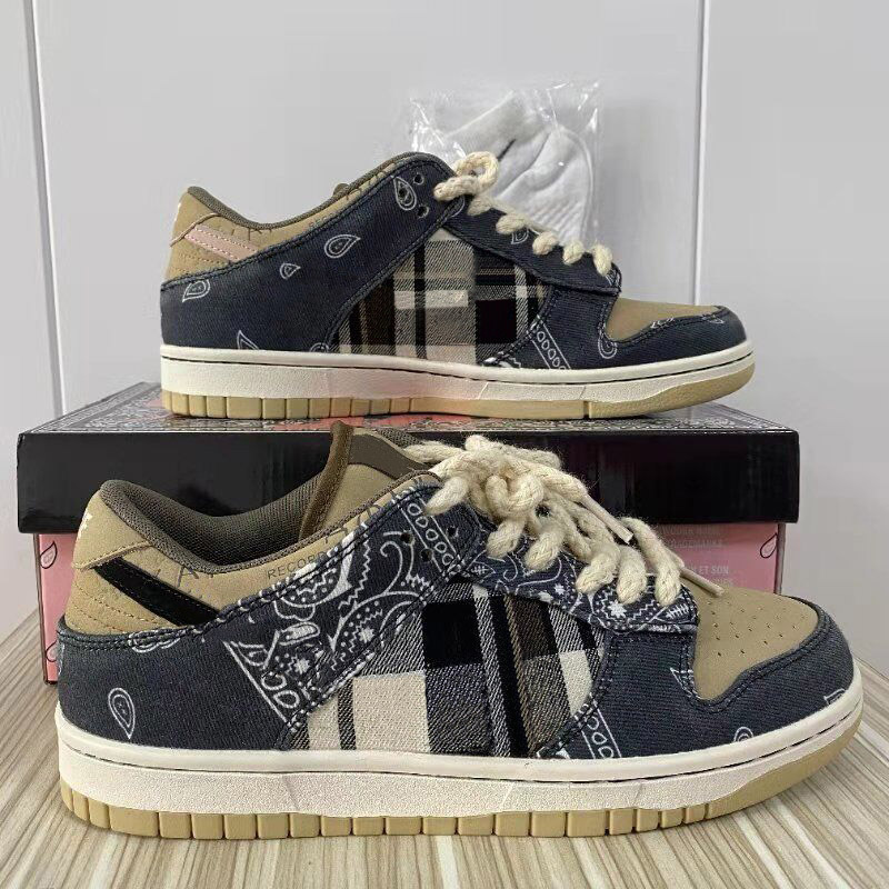 Dunk SB Travis Scotts Running Shoes IN USA Warehouse Sneakers Top Quality Men Women Size 38-45 with Half
Dunk SB Travis Scotts Running Shoes IN USA Warehouse Sneakers Top Quality Men Women Size 38-45 with Half