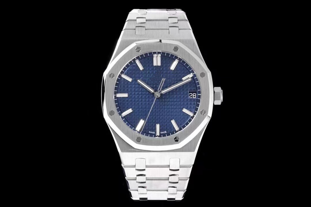 ZF 15500 watch V2 edition 41x10.4 mm cal.4302 all-in-one sapphire glass mirror steel case watchband waterproof function, As shown
ZF 15500 watch V2 edition 41x10.4 mm cal.4302 all-in-one sapphire glass mirror steel case watchband waterproof function, As shown