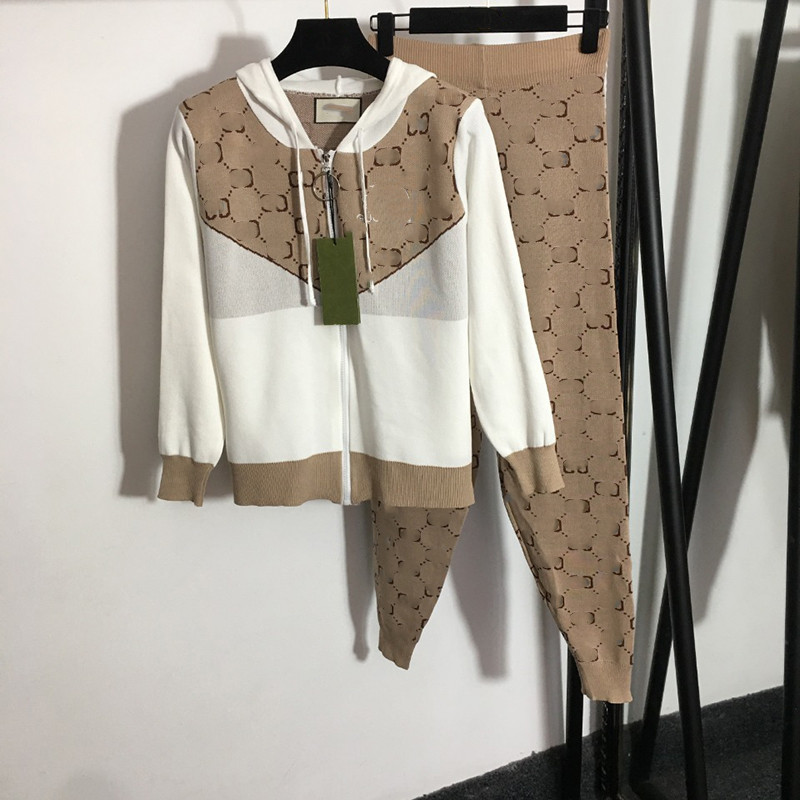 Creative Patchwork Women Two Piece Pants 4 Colors Designer Sport Suit Sets Trendy Letter Couple Tracksuit Set, Black
Creative Patchwork Women Two Piece Pants 4 Colors Designer Sport Suit Sets Trendy Letter Couple Tracksuit Set, Black