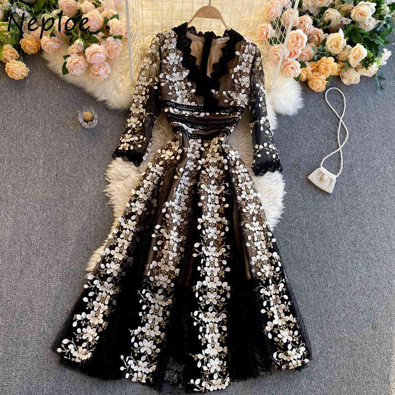 Neploe Heavy Work Flower Embroidery Party Dress Women High Waist Hip A Line Long Slim Vestidos V Neck Long Sleeve Robe Spring 210422