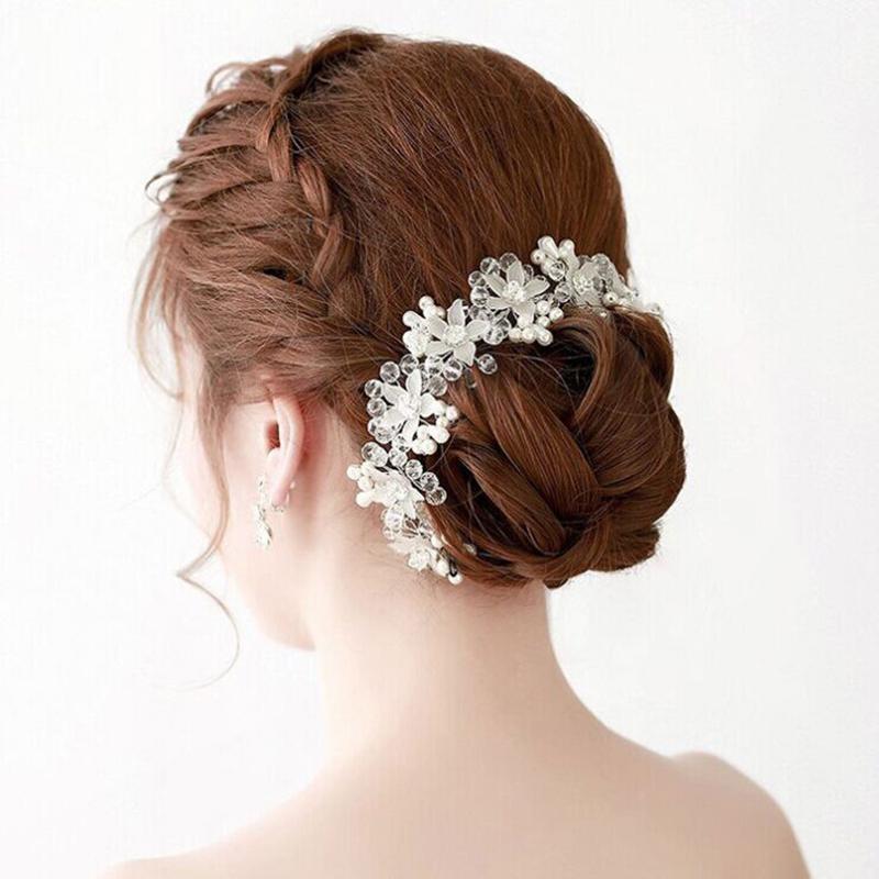 Floral Crystal Headband Wedding Tiara Bride Hair Accessories Women Rhinestone Girls Jewelry Headpiece Clips & Barrettes, Golden;silver
Floral Crystal Headband Wedding Tiara Bride Hair Accessories Women Rhinestone Girls Jewelry Headpiece Clips & Barrettes, Golden;silver