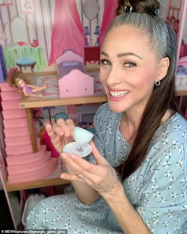 Gray Ponytail Hair Extensions Wrap Around Straight Pony Tail Hairpiece for Women Off Black Highlights with Silver Grey Real Extension Human hairs 100g