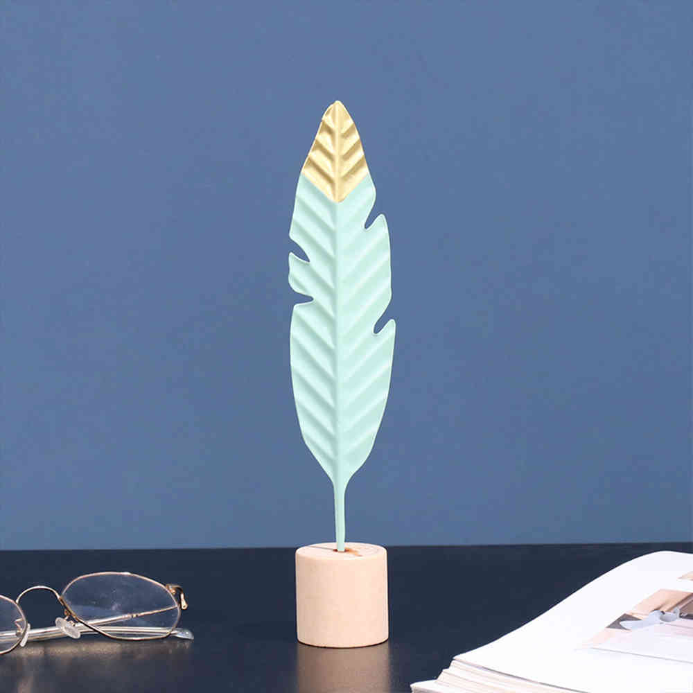 INS Creative Iron Feather Figure Ornaments Figurines Home Decoration Accessories for Living Room Ornaments for Home Decor