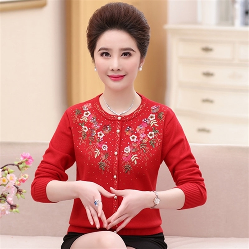 Women Single-breasted Cardigan Fashion Vintage Flower Embroidery Nail Beads Short Sweater Spring Ladies Elegant Plus Size Tops 210602
Women Single-breasted Cardigan Fashion Vintage Flower Embroidery Nail Beads Short Sweater Spring Ladies Elegant Plus Size Tops 210602
