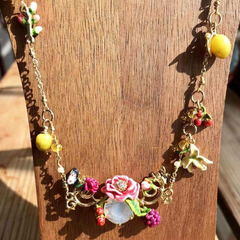 Chains Rose Lily Magnolia Butterfly Lemon Enamel Necklace Jewelry For Woman 2021 Trend Wholesale
Chains Rose Lily Magnolia Butterfly Lemon Enamel Necklace Jewelry For Woman 2021 Trend Wholesale