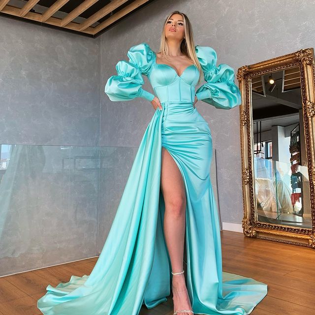 2021 Plus Size Arabic Aso Ebi Sky Blue Stylish Prom Dresses Long Sleeves High Split Satin Formal Evening Party Second Reception Gowns ZJ354