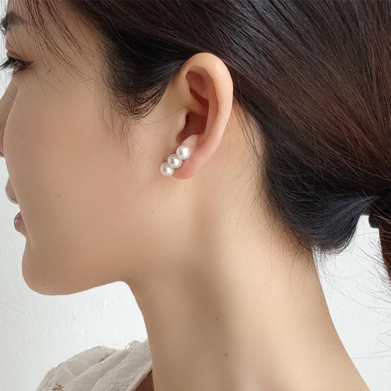 Elegant Cute Pearl Beads Stud Earrings For Women Korean Fashion Jewelry Chic Charms Piercing Ear Jewellery Girls Party Gift
Elegant Cute Pearl Beads Stud Earrings For Women Korean Fashion Jewelry Chic Charms Piercing Ear Jewellery Girls Party Gift
