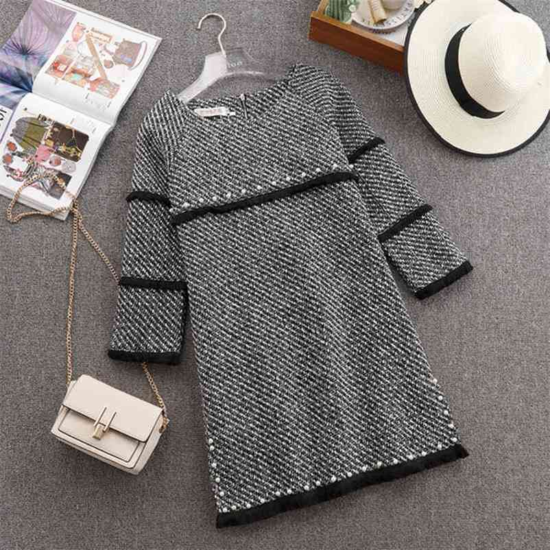 In stock Tweed Dresses Hit Spring Autumn Women Bead Tassel O Neck Female woolen Blend Mini Dress 210519, Picture color
In stock Tweed Dresses Hit Spring Autumn Women Bead Tassel O Neck Female woolen Blend Mini Dress 210519, Picture color