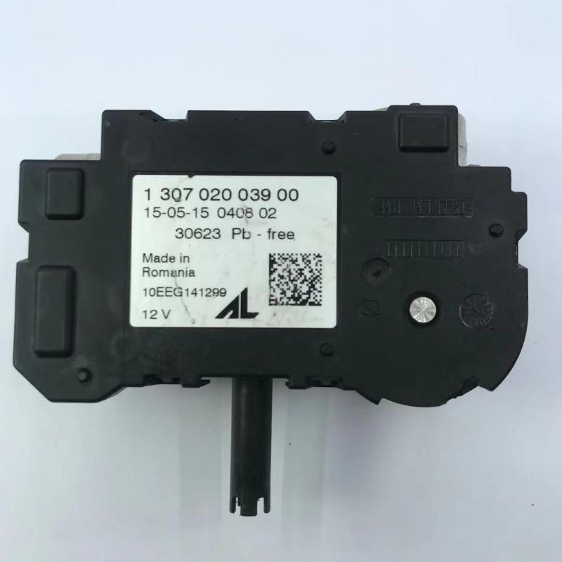 Other Lighting System 130702003900 30623pb 10EEG141299 1 307 020 039 00 30623 Pb 10EEG 141299
Other Lighting System 130702003900 30623pb 10EEG141299 1 307 020 039 00 30623 Pb 10EEG 141299