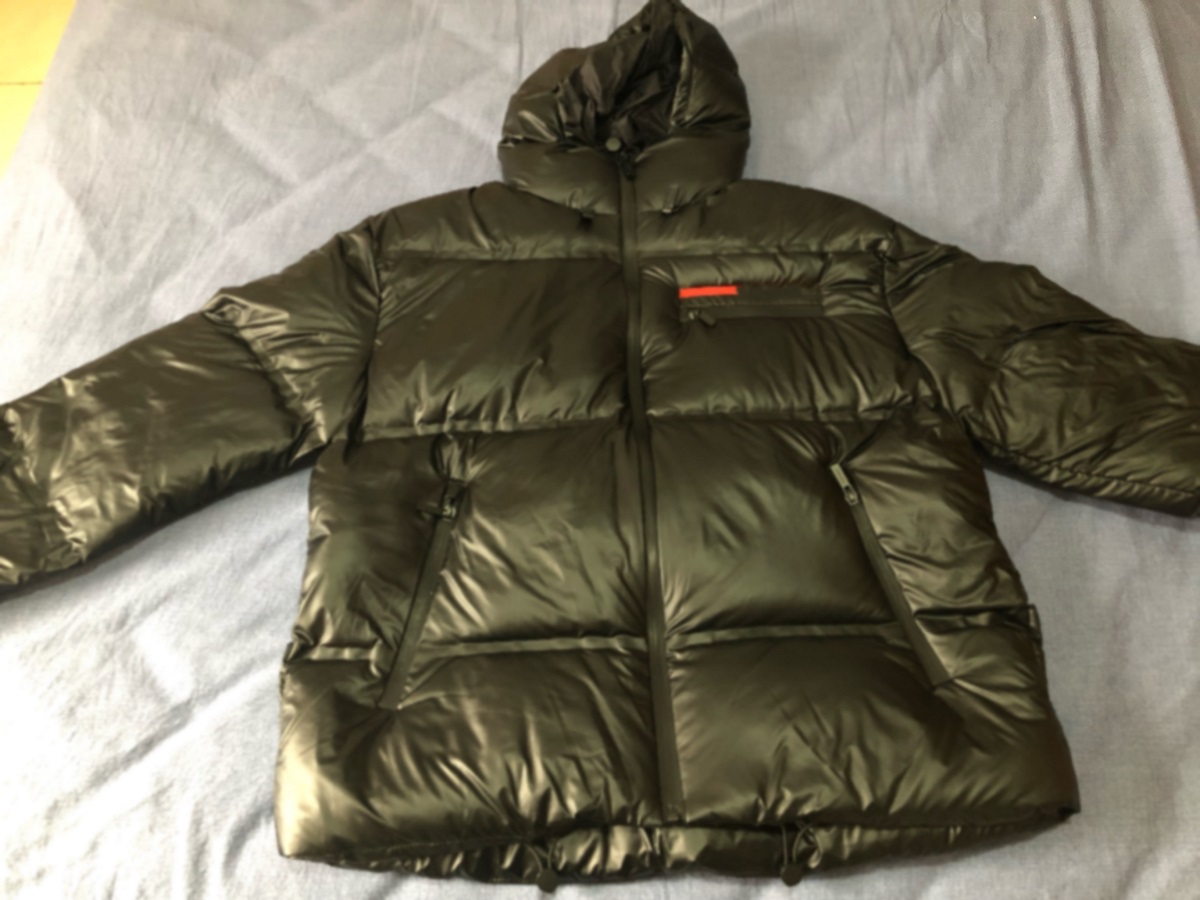 2020 paris italy down jackets Casual Street Fashion Pockets Warm Men Women Couple Outwear free ship 1016, Black
2020 paris italy down jackets Casual Street Fashion Pockets Warm Men Women Couple Outwear free ship 1016, Black