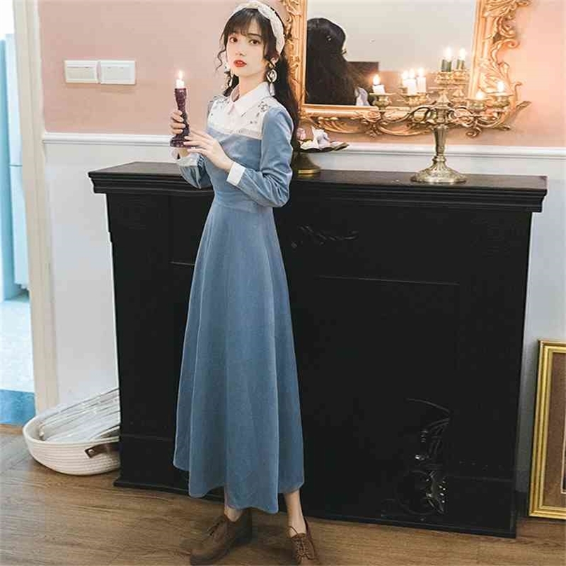 Vestidos De Fiesta Full Sleeve Long Women Dress Blue Velvet Vintage Mid-calf Fit and Flare Embroidery Female Spring 210603
Vestidos De Fiesta Full Sleeve Long Women Dress Blue Velvet Vintage Mid-calf Fit and Flare Embroidery Female Spring 210603