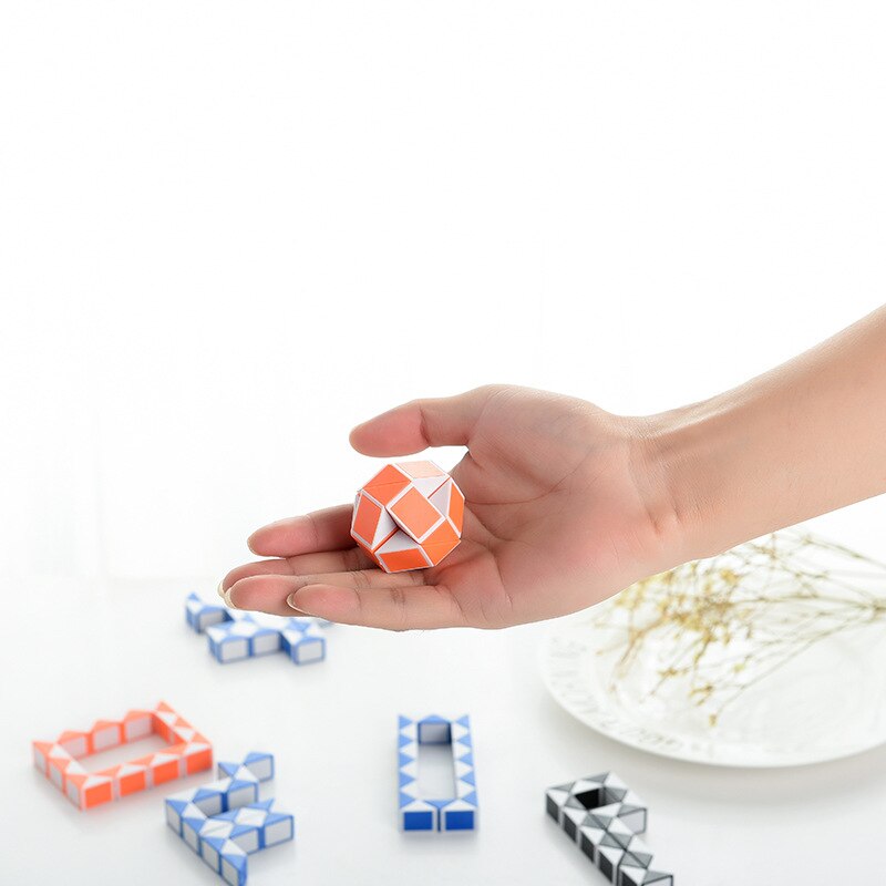 Snake Cube Twist Folding Puzzle Fidget Toy 24 Blocks Magic Ruler Anti Stress Reliever Brain Teaser Educational Games Xmas Games for Kids Adults Childr
