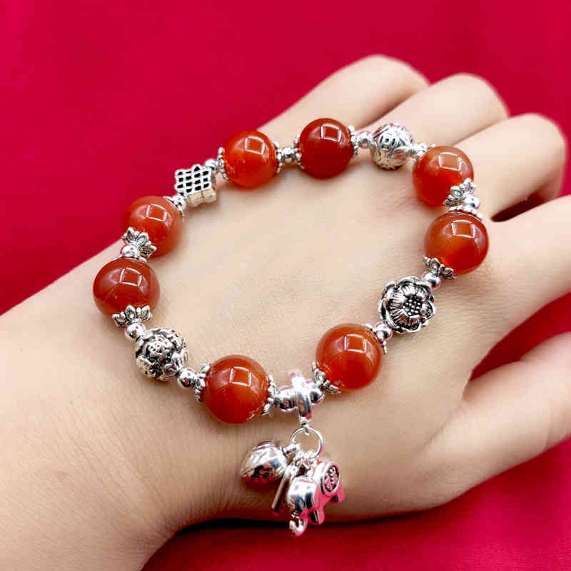 chinese-style products national scenic spot hand jewelry imitation silver auspicious elephant red agate chinese knot lotus six word truth ti
chinese-style products national scenic spot hand jewelry imitation silver auspicious elephant red agate chinese knot lotus six word truth ti