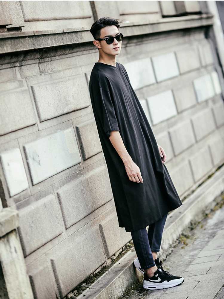 Summer short-sleeved Korean men's long t-shirt over the knee white big money in half-sleeve loose 210629