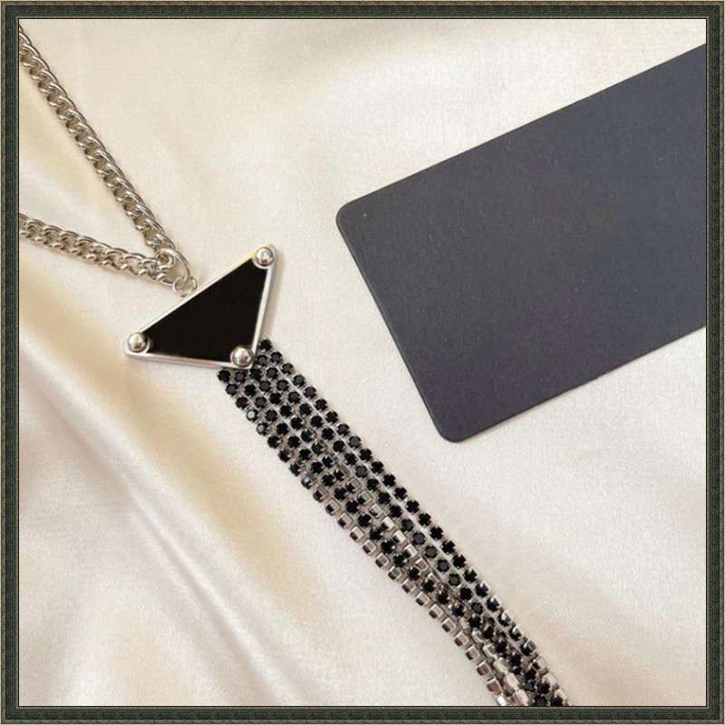 

Fashion Pendant Necklaces Torque Jewelry Kenneth Jay Lane Womens Tassel Necklace Designers Necklaces Collier Eine Kette Triangle Necklace