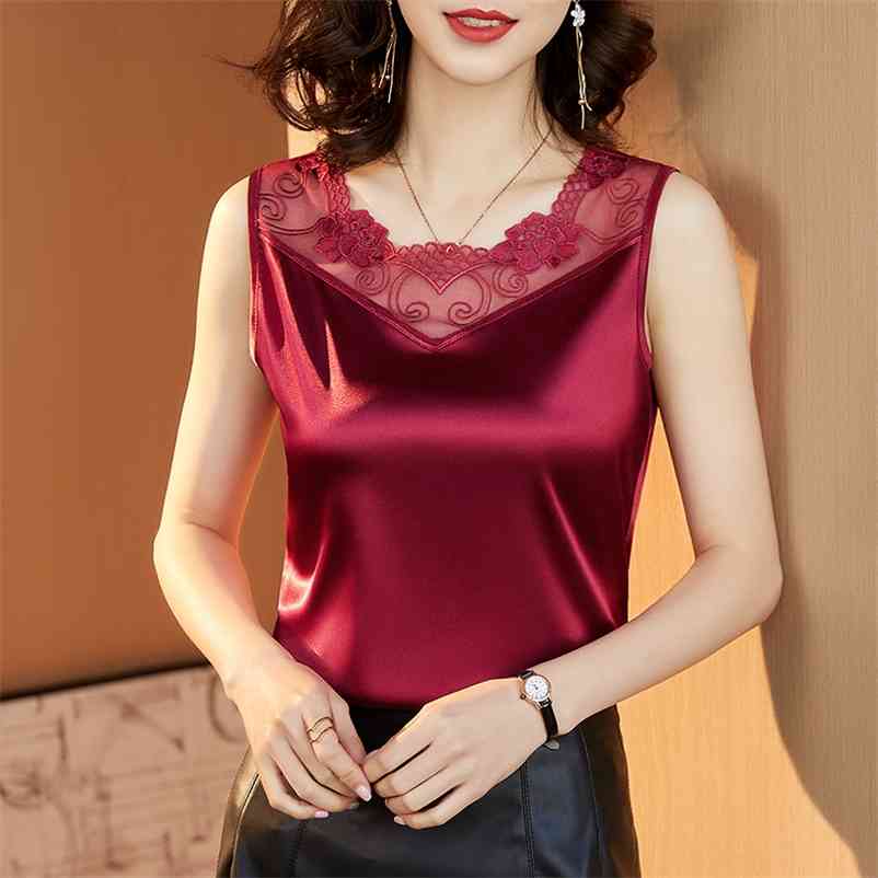 Korean Blouse Women Silk s Female Sleeveless Tops Plus Size Woman Pullover Shirt VNeck Hollow Out Lace 210604, Champagne
Korean Blouse Women Silk s Female Sleeveless Tops Plus Size Woman Pullover Shirt VNeck Hollow Out Lace 210604, Champagne