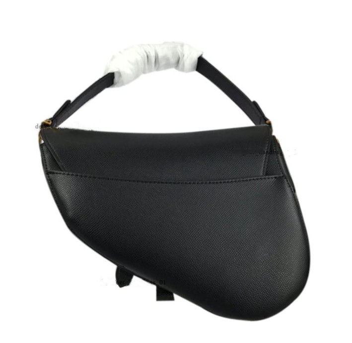 Luxury designer handbags saddle bag high quality genuine leather Wide Shoulder strap women's Crossbodybag ladies clutch cowhide handbag
Luxury designer handbags saddle bag high quality genuine leather Wide Shoulder strap women's Crossbodybag ladies clutch cowhide handbag