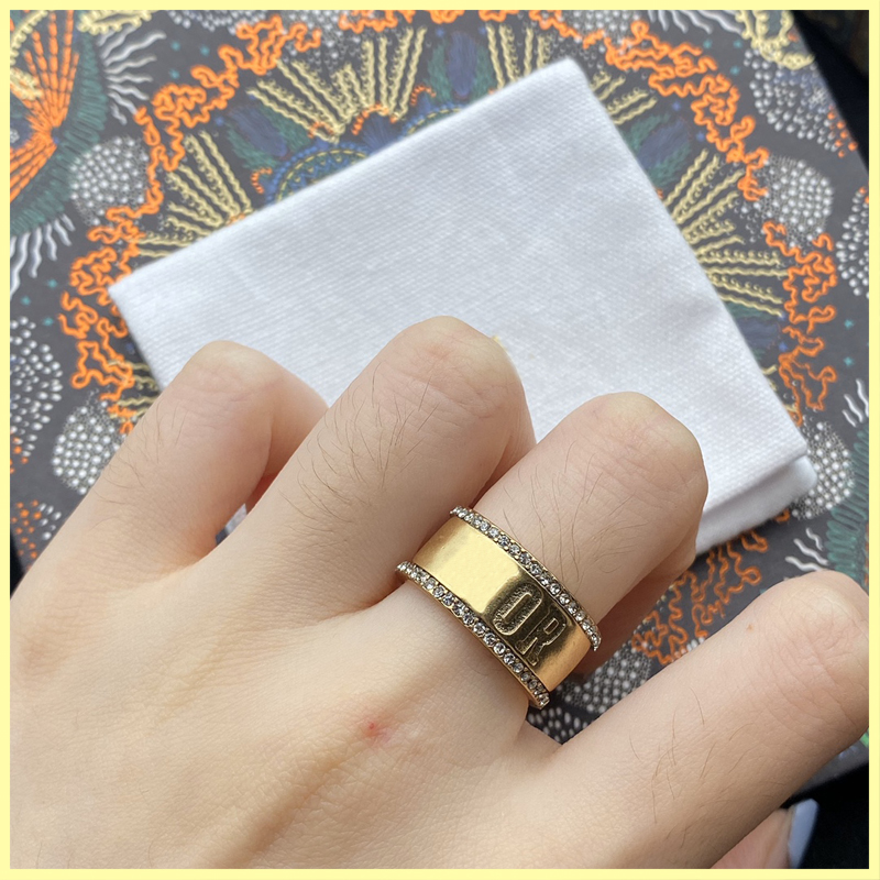 2021 Women Luxurys Designer Rings Diamond D Ring With Box Engagements For Womens Ring Designers Jewelry Mens Gold Ring Ornaments 21102902R
2021 Women Luxurys Designer Rings Diamond D Ring With Box Engagements For Womens Ring Designers Jewelry Mens Gold Ring Ornaments 21102902R