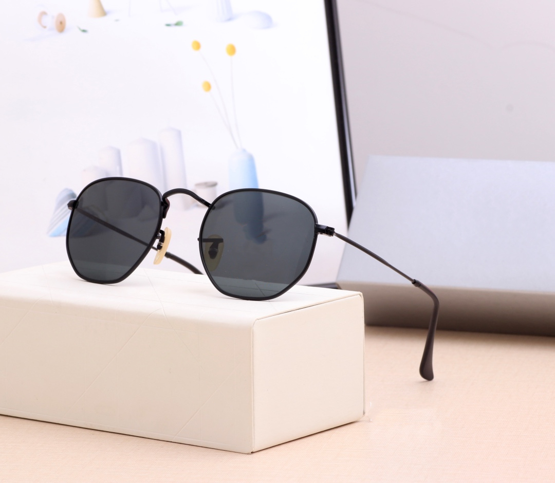 Hexagonal 51mm Metal brand mens women sunglasses men womens Clear lens 7 colors pink mercury silver green available with box
Hexagonal 51mm Metal brand mens women sunglasses men womens Clear lens 7 colors pink mercury silver green available with box